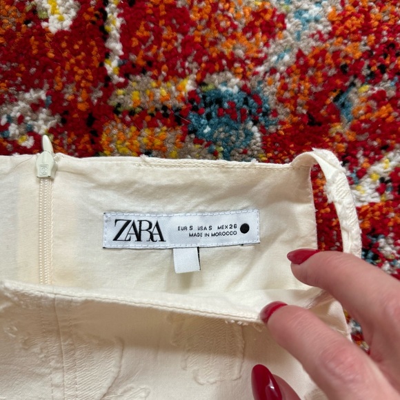 Zara Jacquared Dress, Halter, Cream, size small - Picture 8 of 8